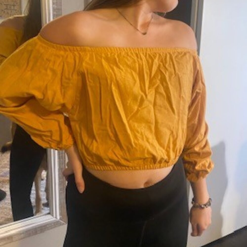 Brand new Top made of hemp